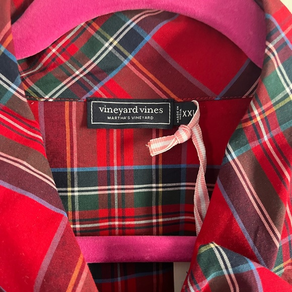 Women’s vineyard vines plaid top - Picture 4 of 5